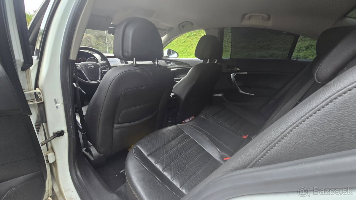 Opel Insignia 2.8 Turbo 4x4 - 14
