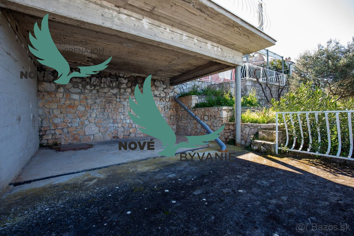 Exkluzívny dom v prvej rade s panoramatickým výhľadom na ost - 14