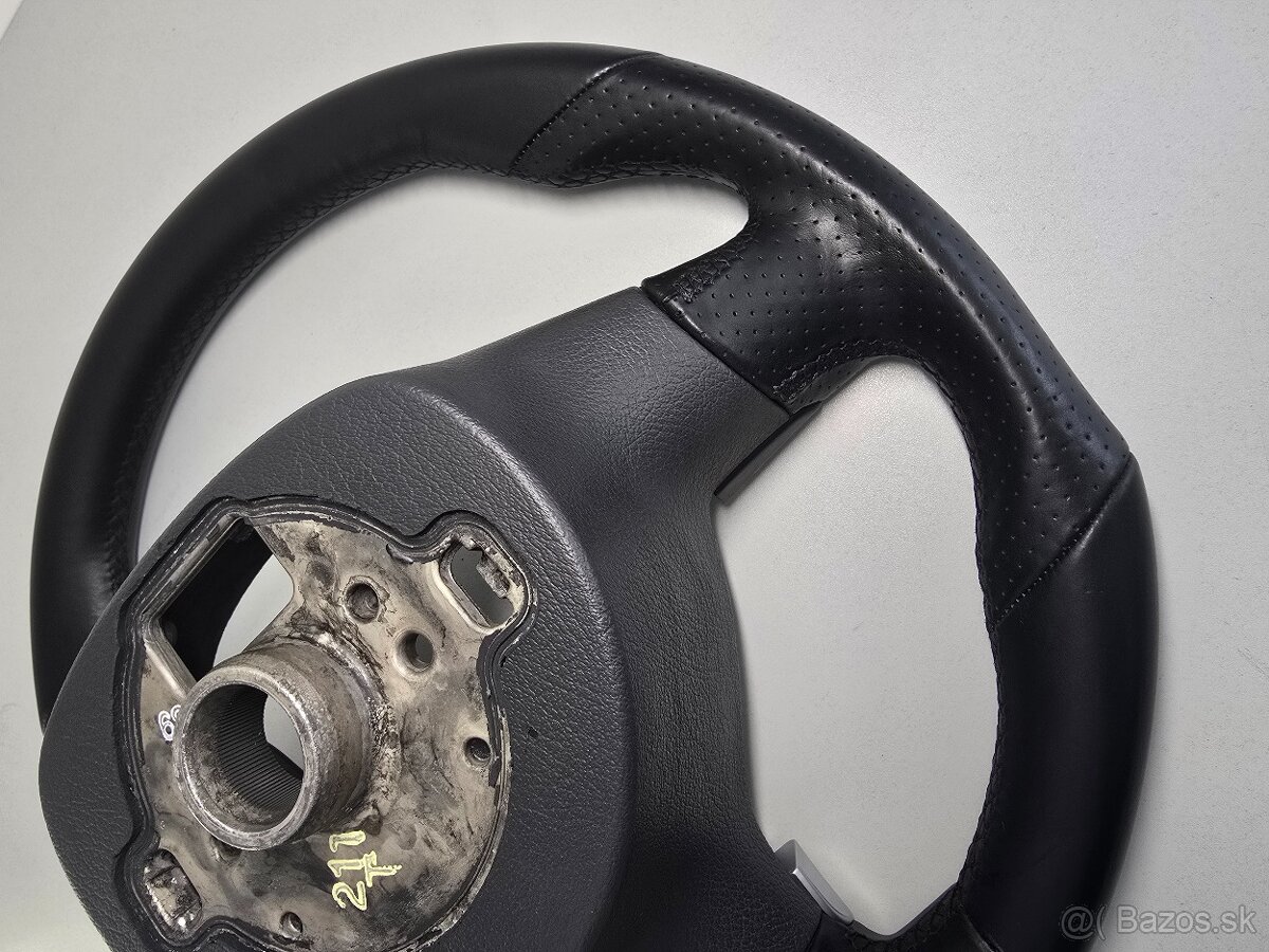 GOLF PASSAT TIGUAN JETTA GTI R32 RLINE VOLANT - 14