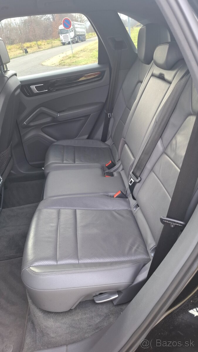 Porsche Cayenne 3.0 V6 • 250 kW • 2019 • - 14