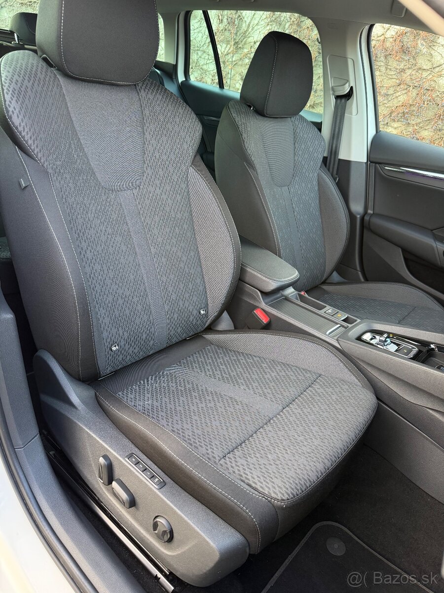 Škoda Octavia 110kW DSG 2022 Full-LED,Navi,Vyhrev - 14