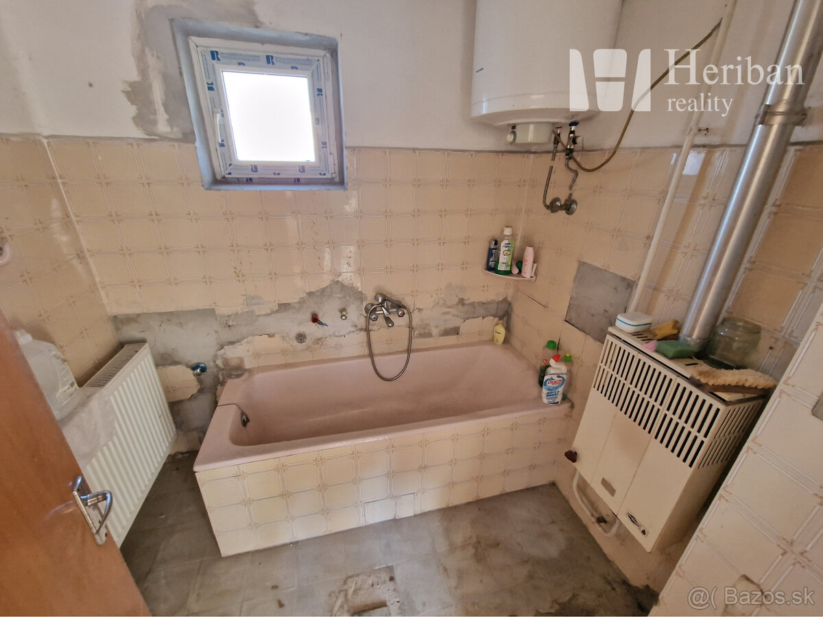 2 domy s 6,2ár.pozemkom, obec Hollóháza, Maďarsko - 14