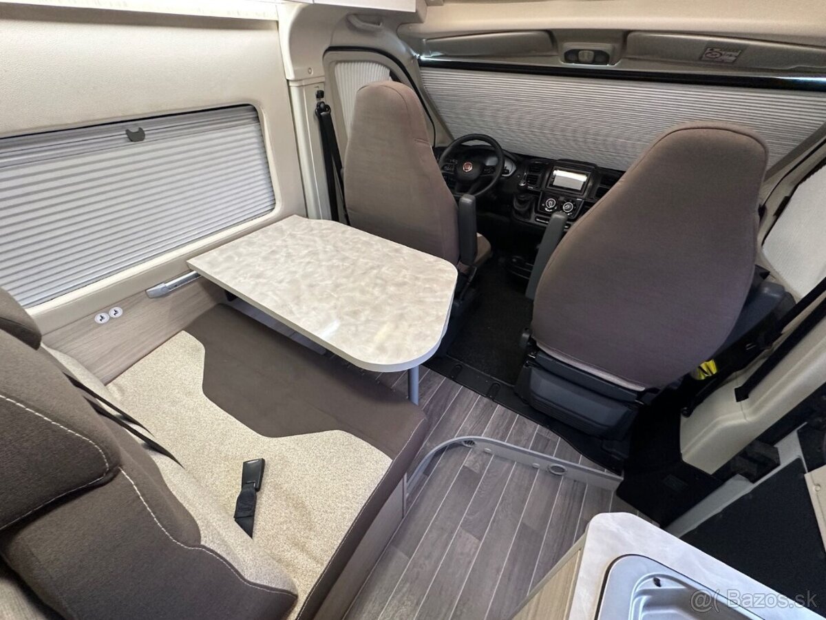 Forster 599 HB Zvedací střecha 2025 - 14