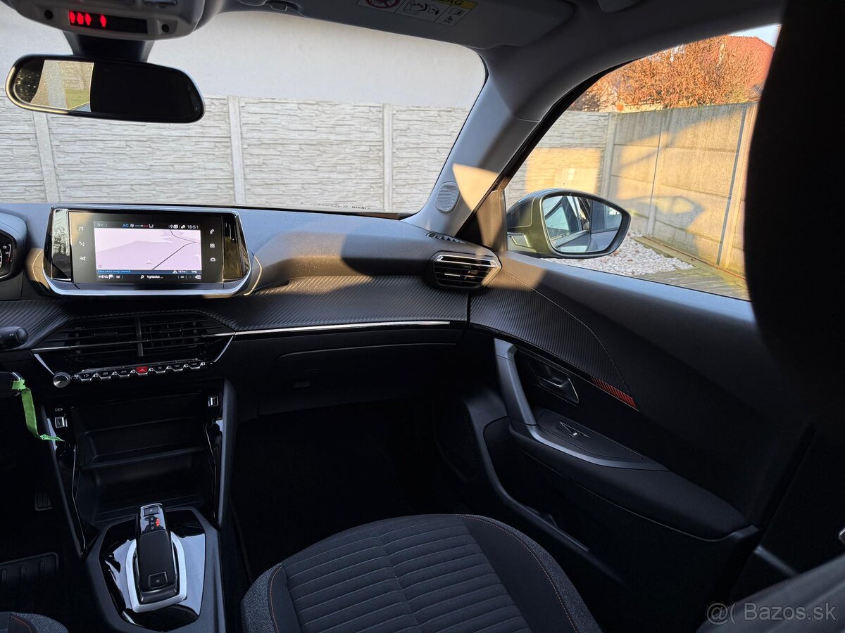 Peugeot 2008 1.2 PureTech - 14