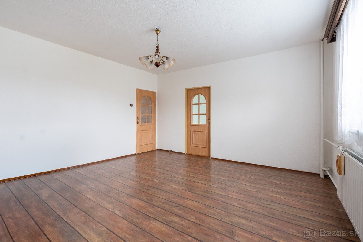 Rodinný dom s potenciálom - Košeca - 14