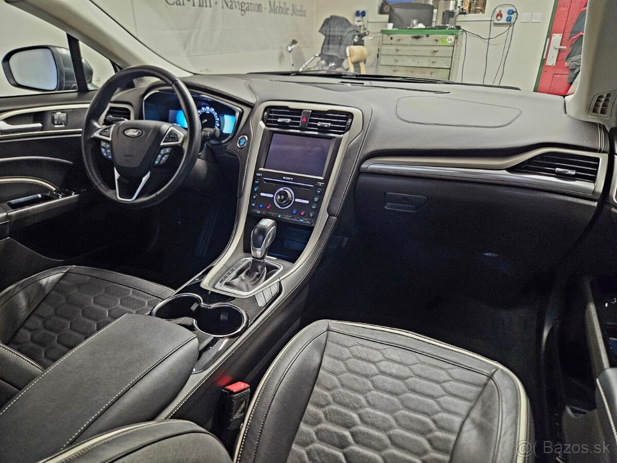 Ford Mondeo Vignale Hybrid - 14