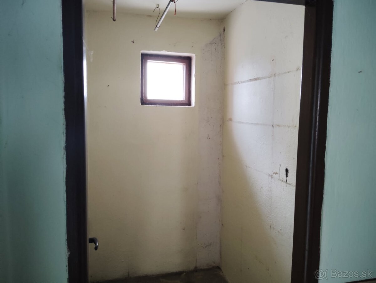Predám 3 izbový rodinný dom - 14