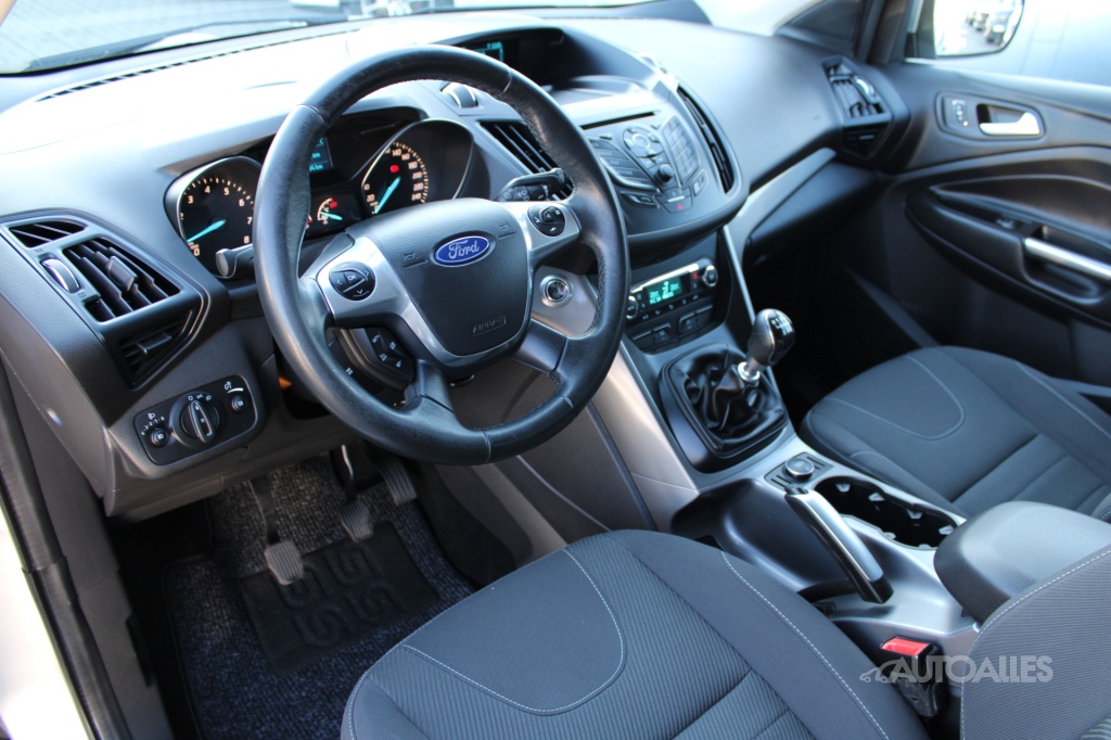 Ford Kuga 1,6 ECOBOOST 110 kW 2WD - 14