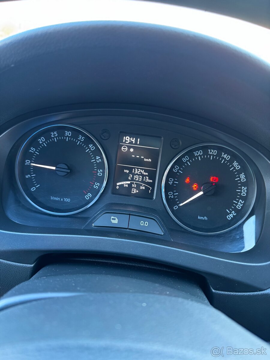 Škoda rapid 1.6tdi - 14