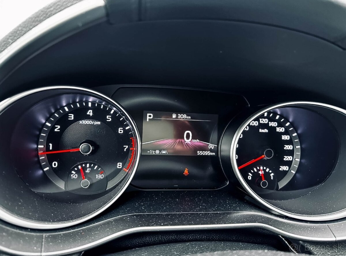 Kia Ceed SW 1.5 T-GDi Silver A/T - 14