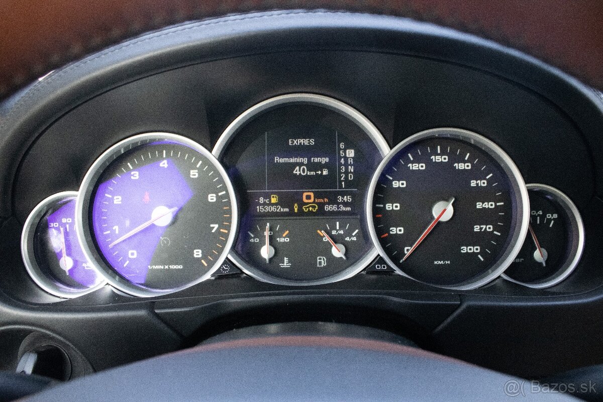 Porsche Cayenne Turbo Tiptronic, 368kW (2009) - 14