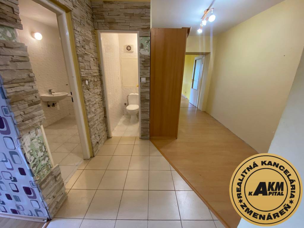 3 izbový byt na predaj, dva balkóny, Zvolen - Podborová - 14