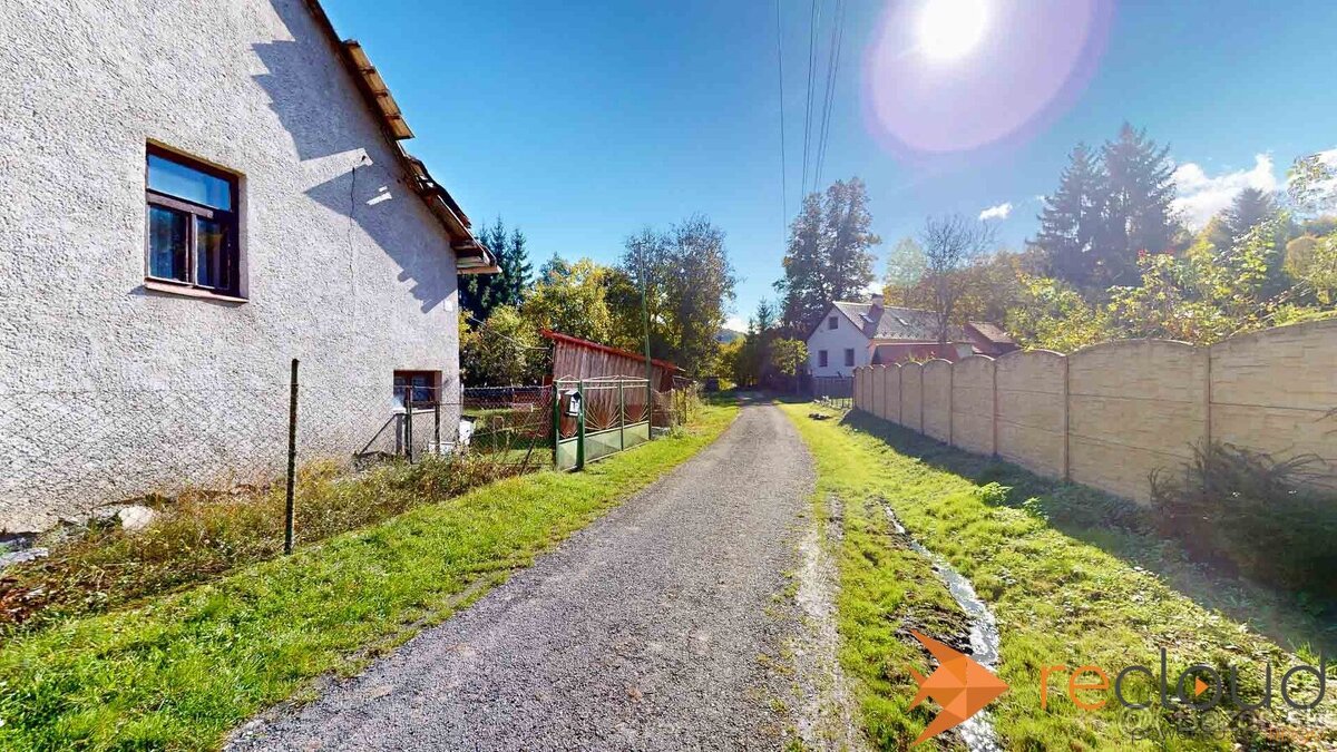 NA PREDAJ RODINNÝ DOM V KOPERNICI S INVESTIČNÝM PRILAHLÝM PO - 14