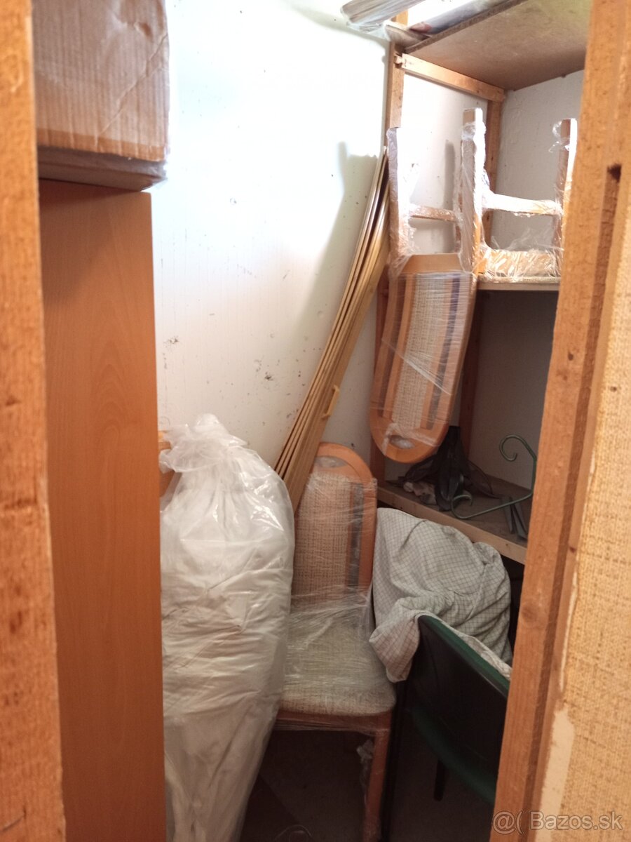 NA predaj 1 izbový byt LEvice, blízko zdravotné stredisko S - 14