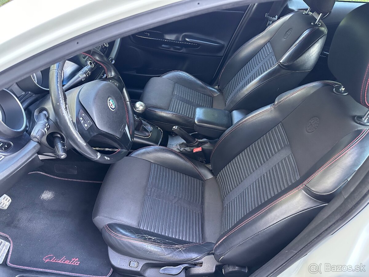 Alfa Romeo Giulietta 1.4 T 120 (benzín, 88 kW) - 14