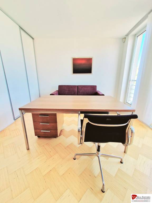 Prenájom 3-izb.byt, 100m2, na Zámockej ulici v Bratislave - 14