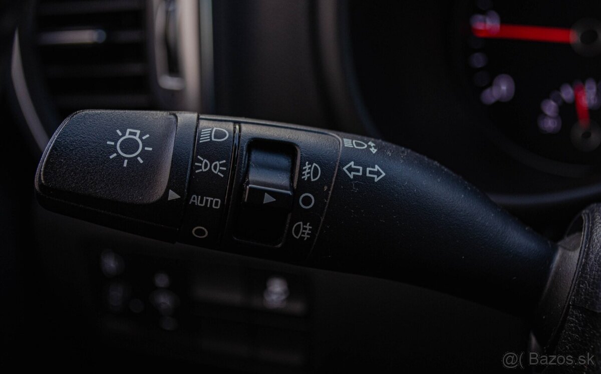 Kia Sportage 2.0 CRDi 4WD AT - 14