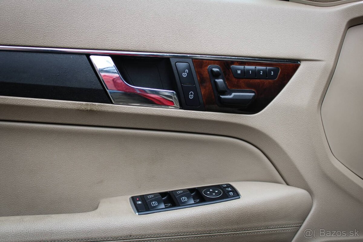 Mercedes-Benz E trieda Kupé 200 BlueEFFICIENCY 7G - 14