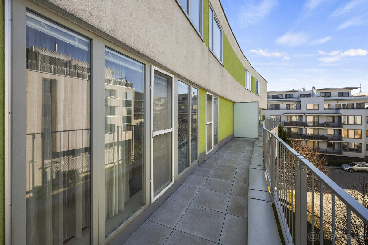 Priestranný mezonet v tichej lokalite s krbom - 14