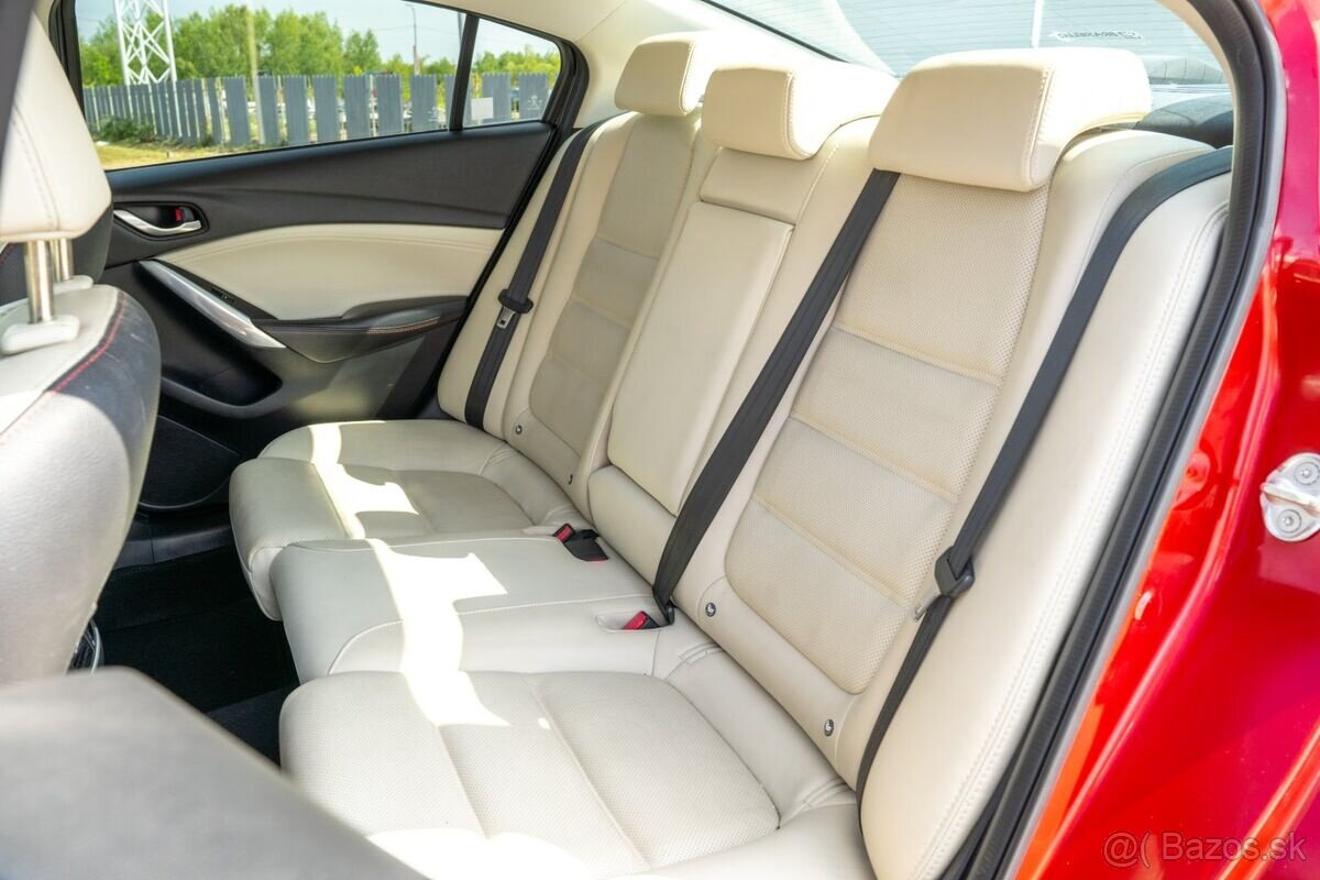 Mazda 6 Sedan 2.2 Skyactiv-D Revolution Top AT - 14