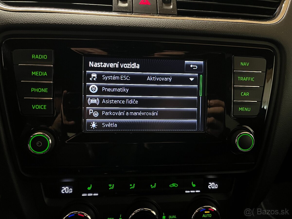 Škoda Octavia Combi 2.0 TSI RS - 14