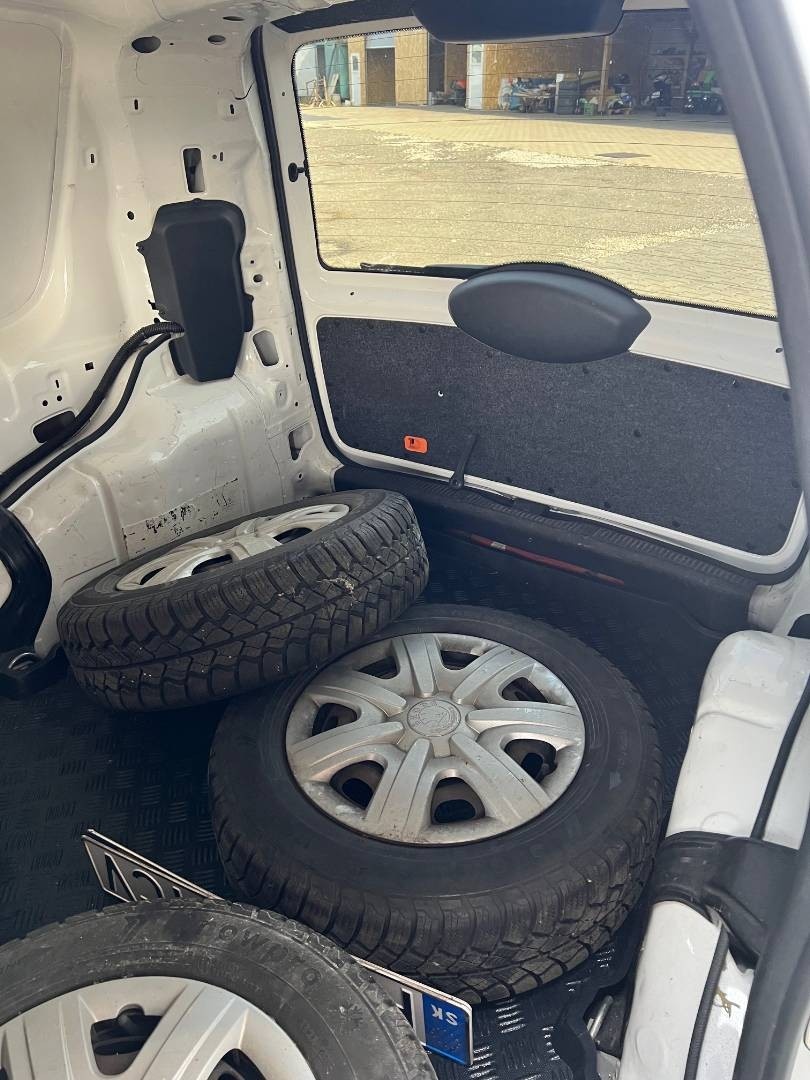 Škoda Praktik 1.2 12V HTP - 14