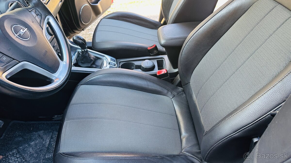 Opel Antara 2.2 CDTI 4x4 cosmo - 14