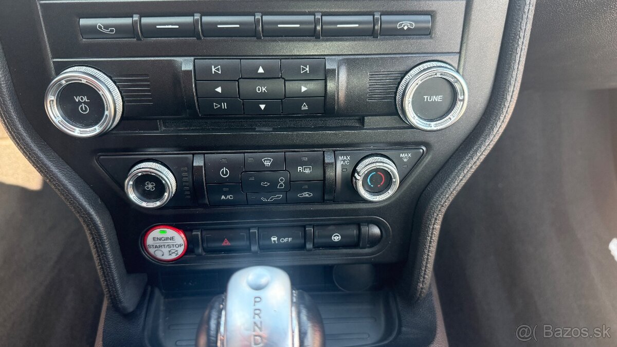 Ford Mustang 2.3 EcoBoost A/T - 14