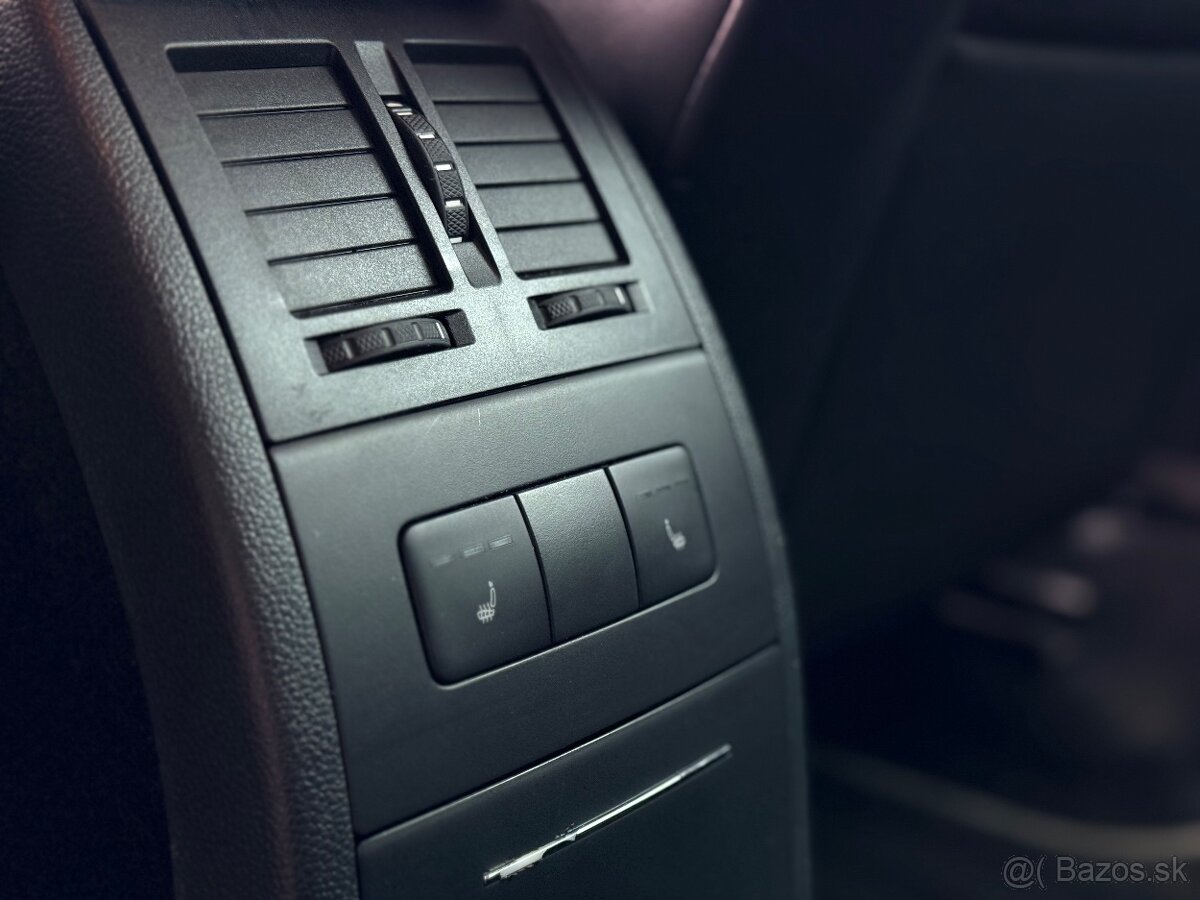 Škoda Octavia 2 RS 2.0TFSI - 14