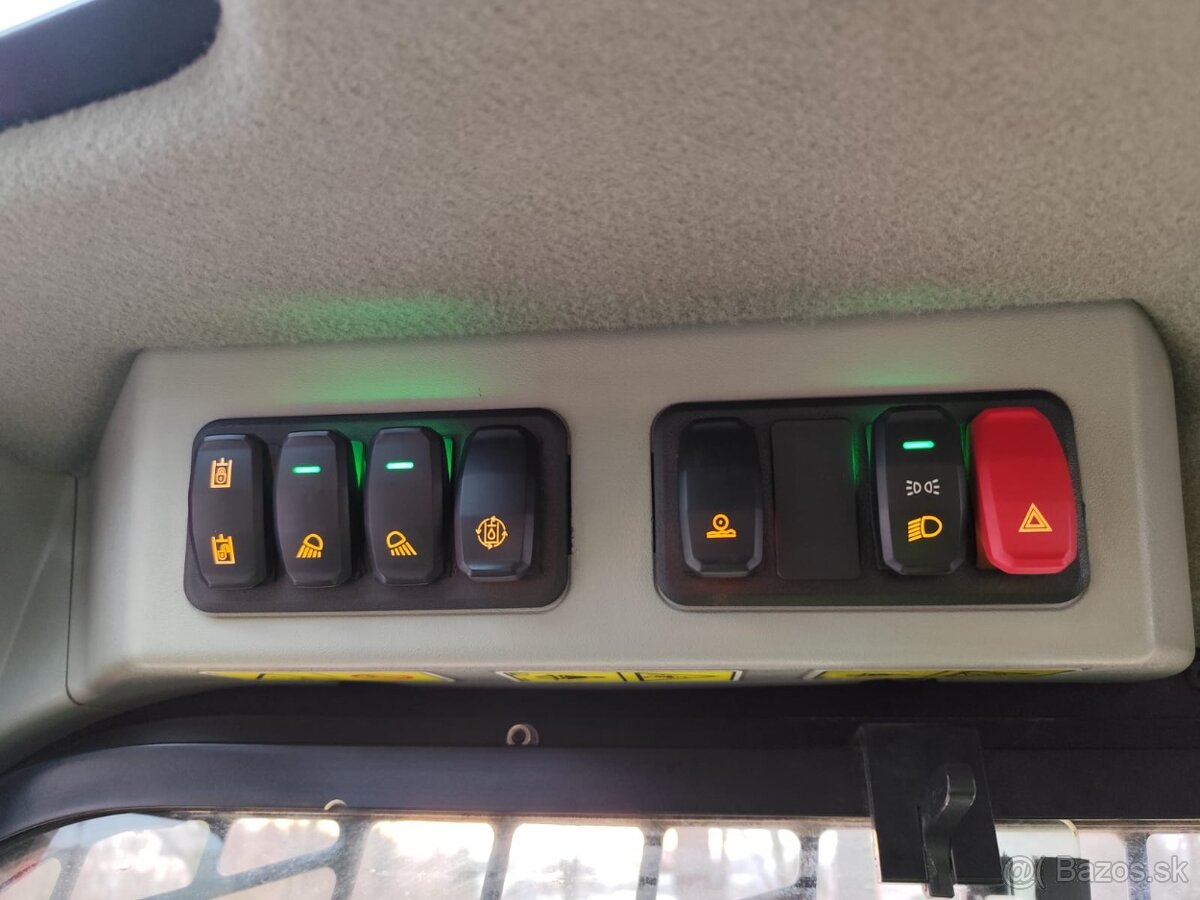 Nakladač CAT 262D3, posledný model. Plná výbava. ŠPZ. - 14