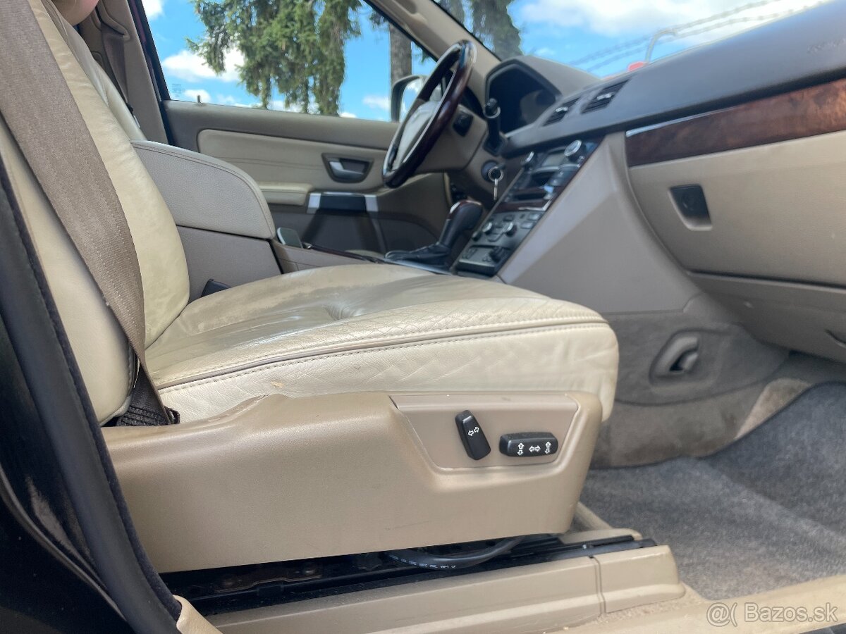Volvo XC90 - 14