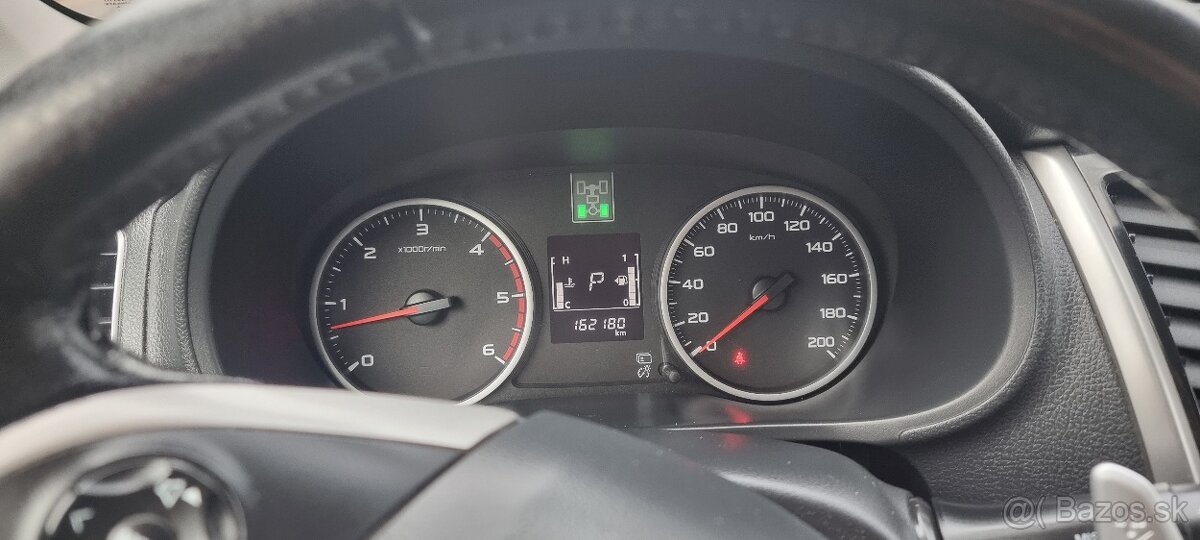 Mitsubishi L200 - 14