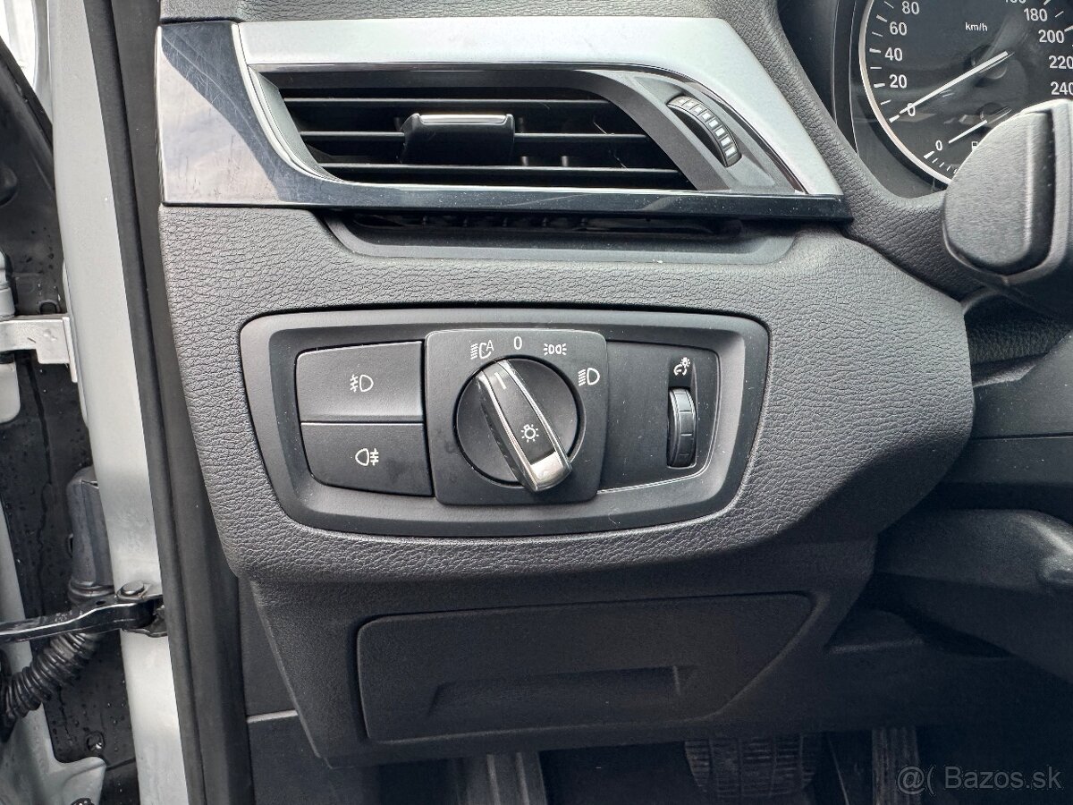 BMW X1 sDrive 18d xLine A/T - 14