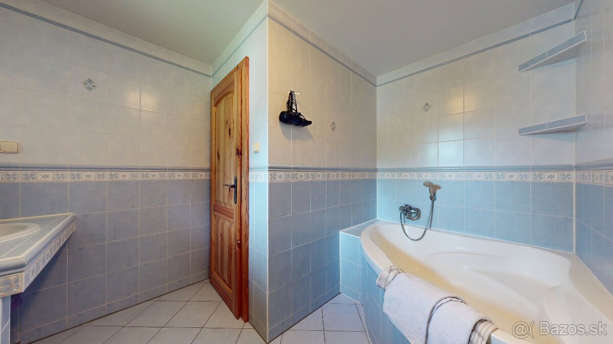 VILA MARKO, NOVÁ LESNÁ - 14