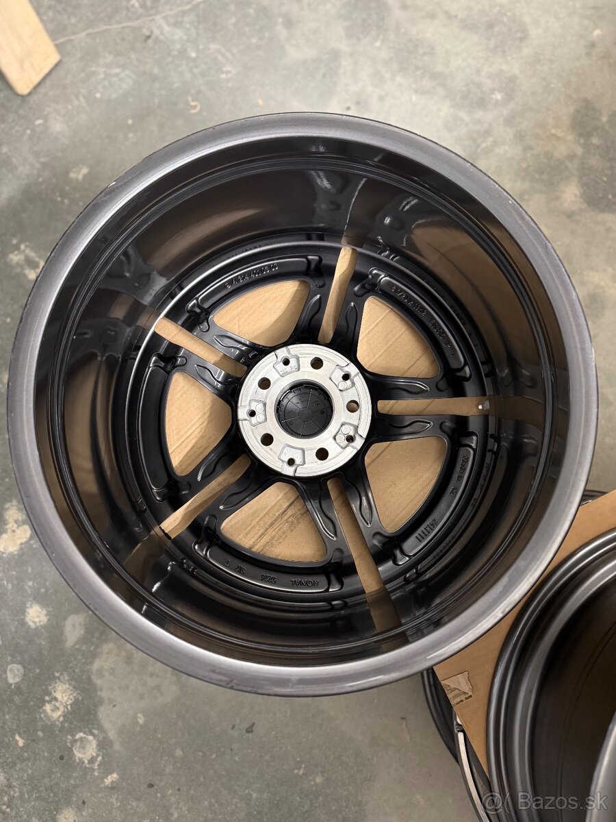 Hliníkové disky 5x112 R19 Mercedes Benz E Clas W214 S214 AMG - 14