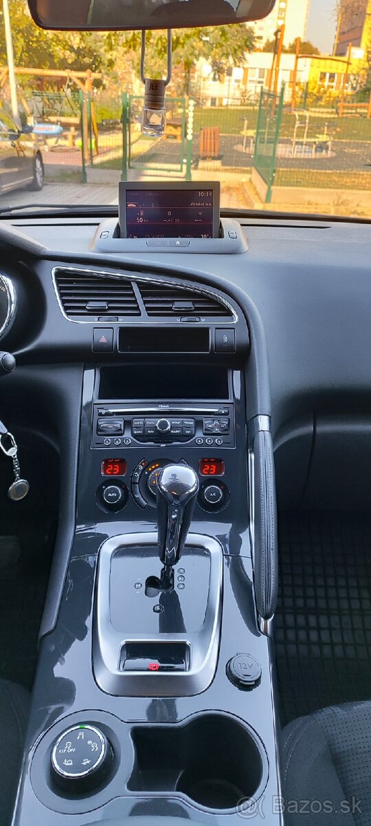 PEUGEOT 3008 1.6HDI AUTOMAT - 14