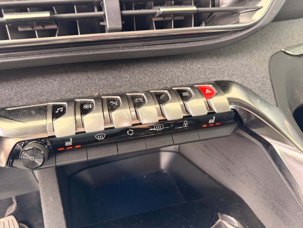 Peugeot 5008 1.2 PureTech 130k GT - 14