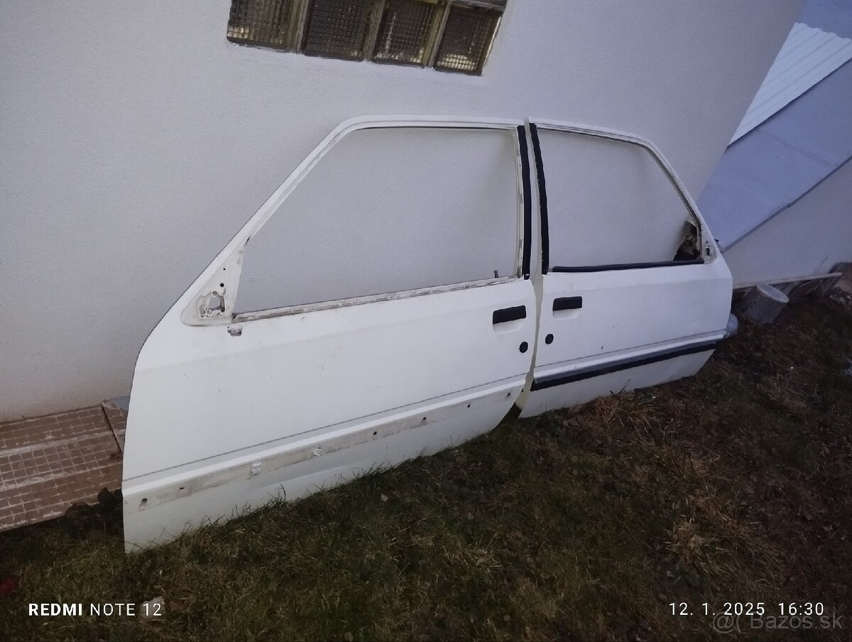 Peugeot 309 diely karosérie - 14