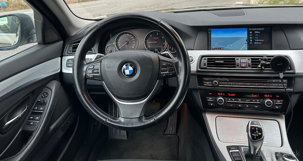 BMW 525 Xdrive rv:2011 naj.220tis.km - 14