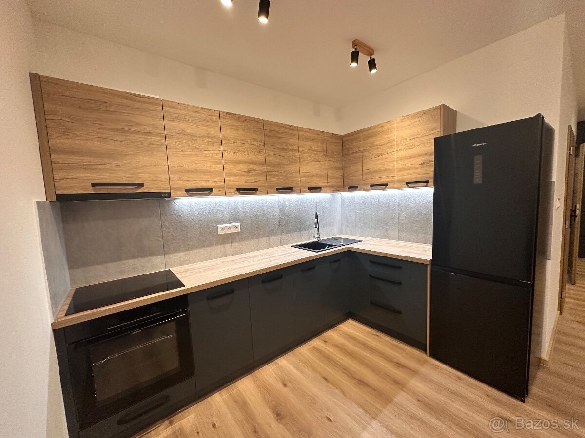 Prenájom 2-izbového bytu v novostavbe s garažou - 14