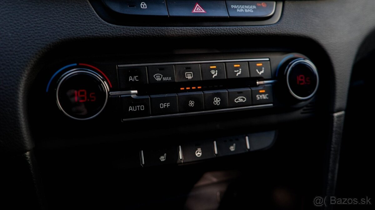 Kia Ceed SW 1.5 T-GDi GT-Line - 14