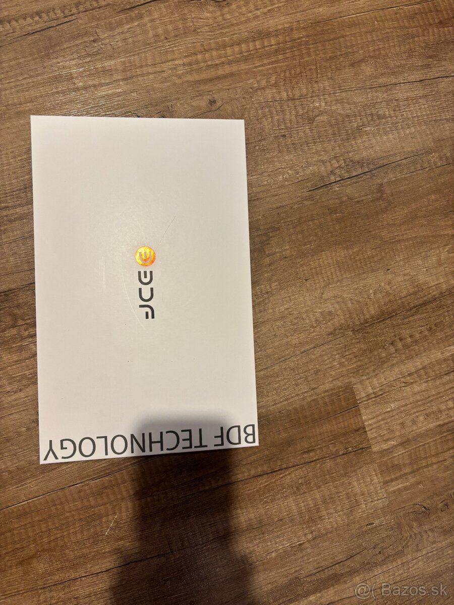 Predám úplne nový nepoužívaný Tablet - 14