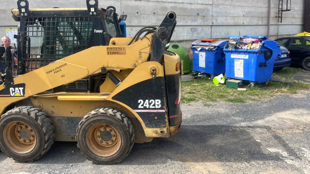 CATERPILLAR 242 B 4X4 - 14