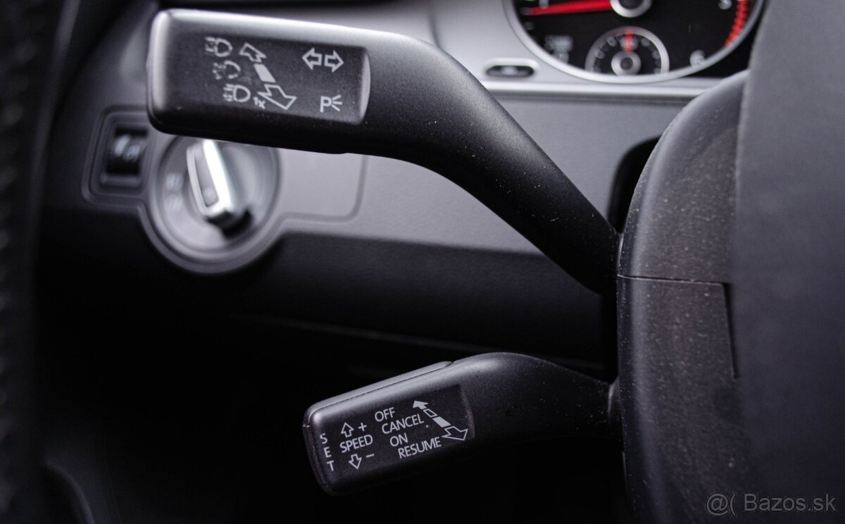 Volkswagen Passat B7 1.6 TDI Sedan - 14