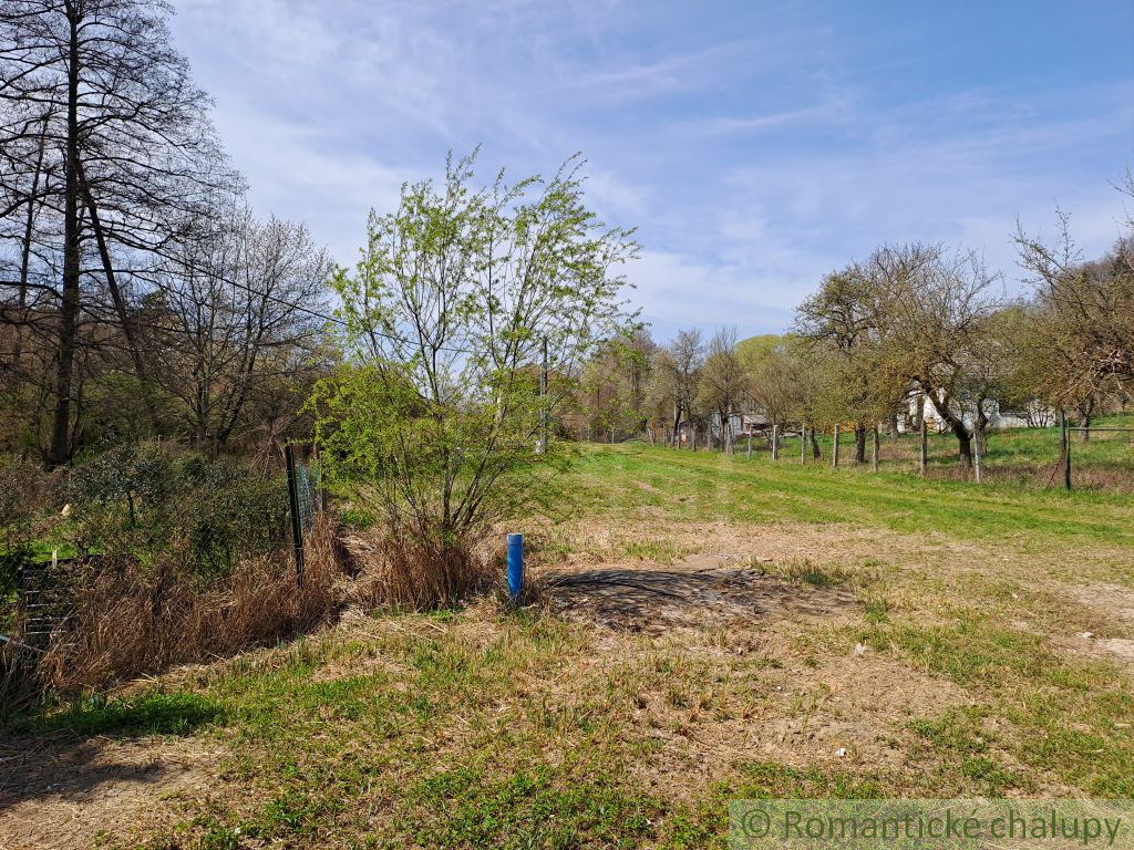 Rozostavaná chatka v rekreačnej oblasti Moravany nad Váhom - 14