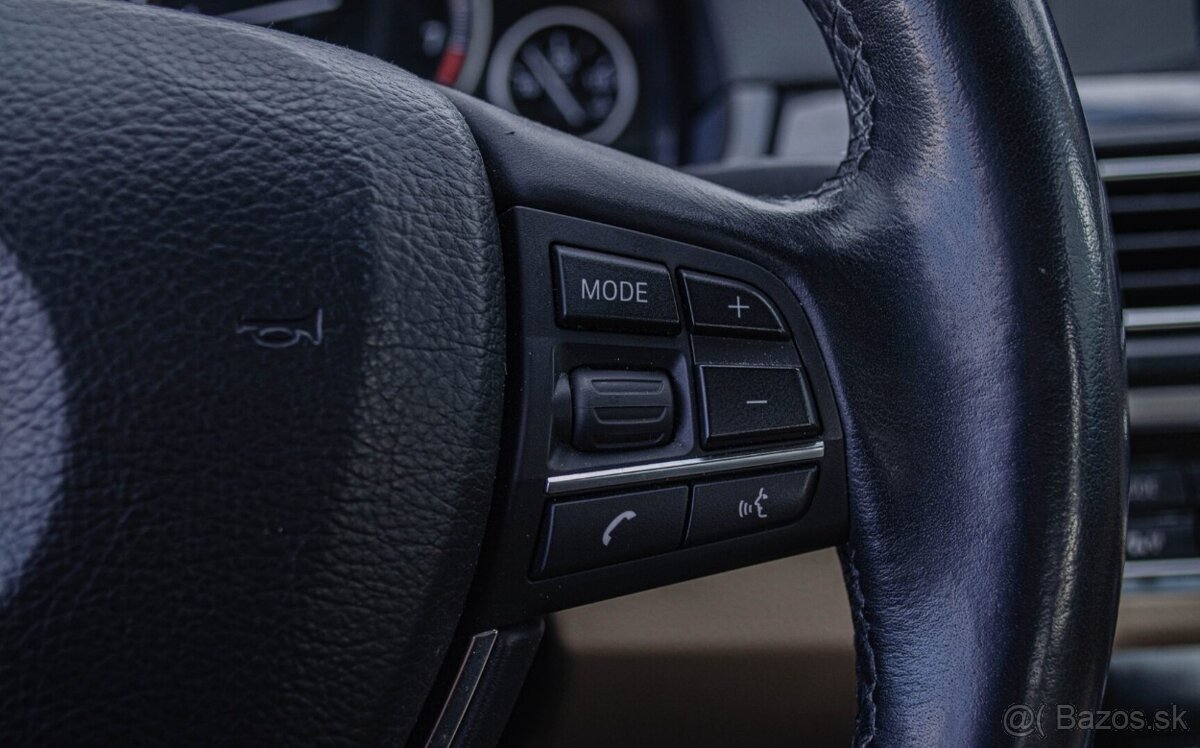 BMW F10 528i xDrive - 14