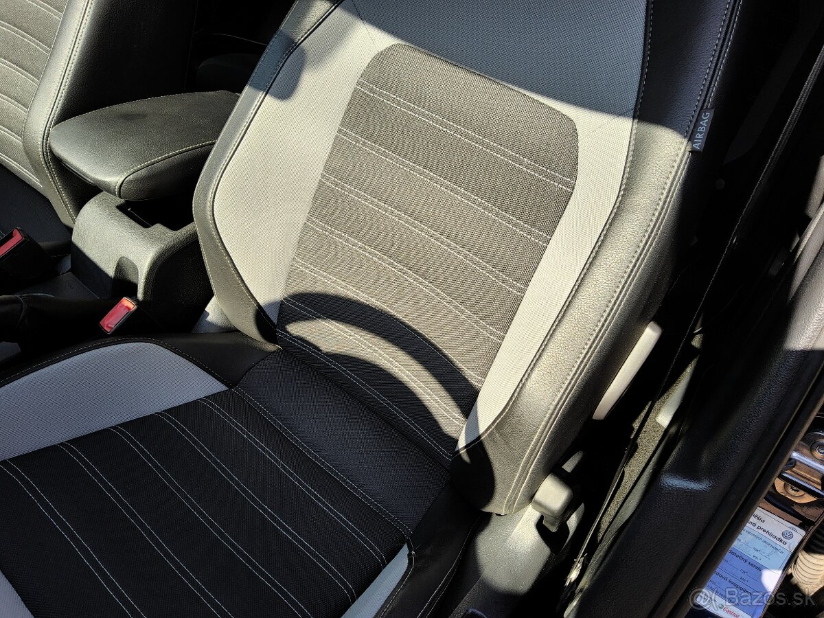 Volkswagen Jetta 2.0 TDI Highline 103kW - 14