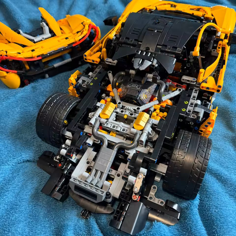 lego Technic zavodne auta - 14