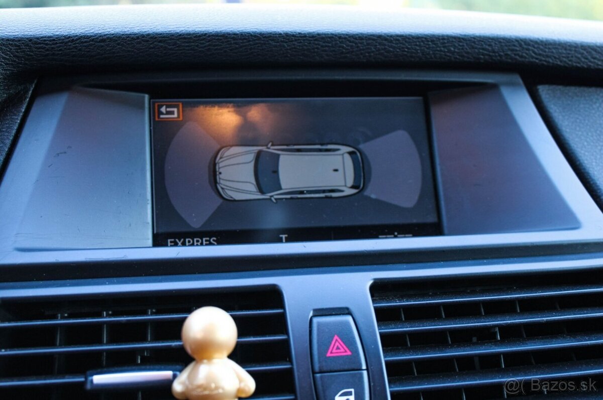 BMW X5 xDrive30d - 14