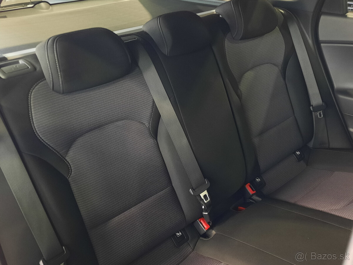 Hyundai i30 CW 1.5i CVVT Classic - 14